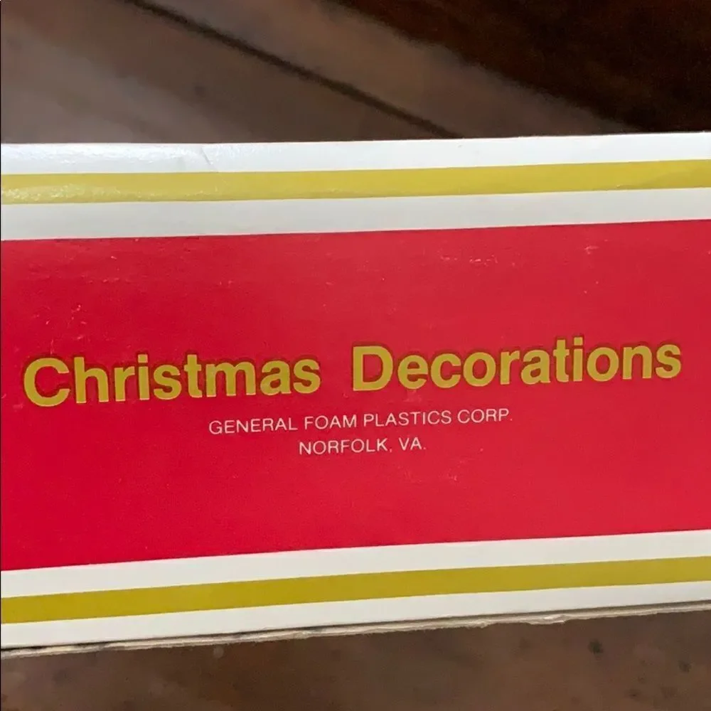 Vtg‎ GF 11 plastic green Christmas ornaments